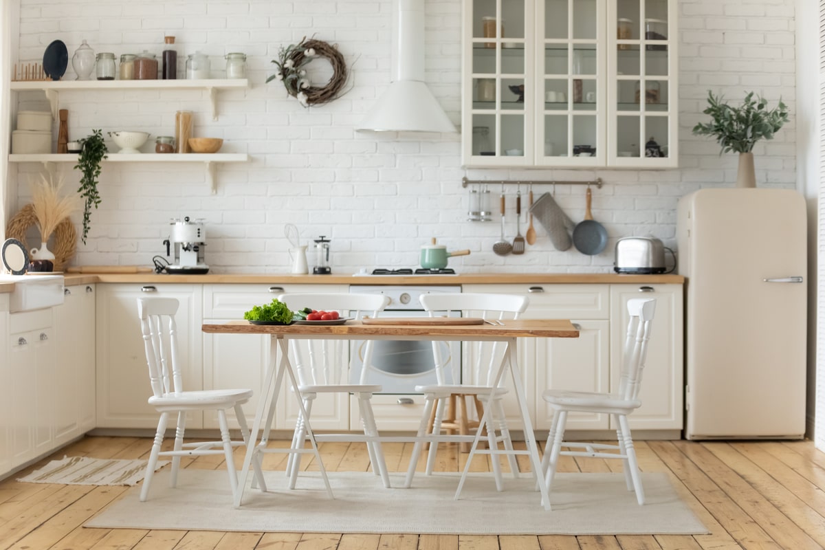 Guida all'acquisto: come scegliere il tavolo da cucina e le sedie